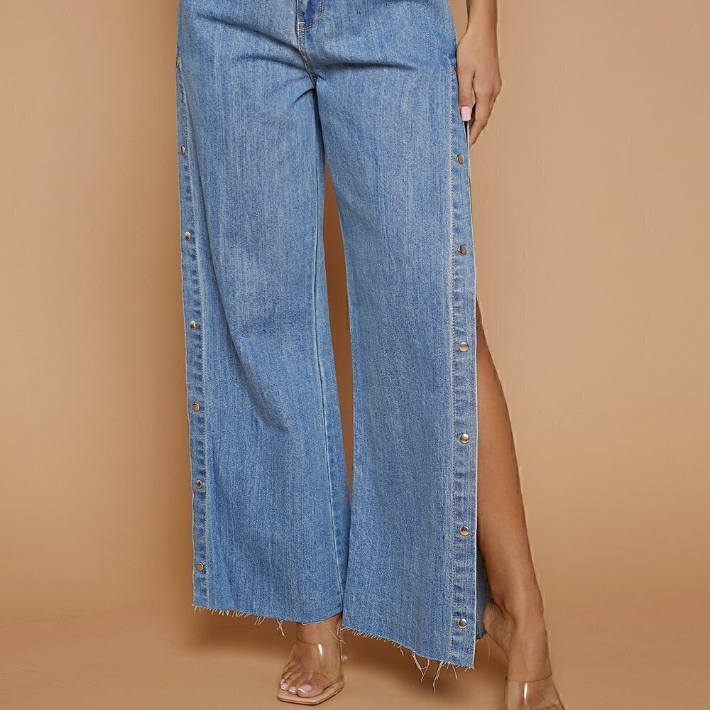 Medium Wash Casual womens Snap Button Side Trim Wide Leg Raw Hem Jeans - Picture 4 of 5